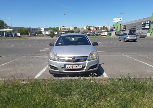 Opel Astra cena 16300 przebieg: 170000, rok produkcji 2009 z Bydgoszcz małe 92